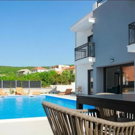 Bo Villa