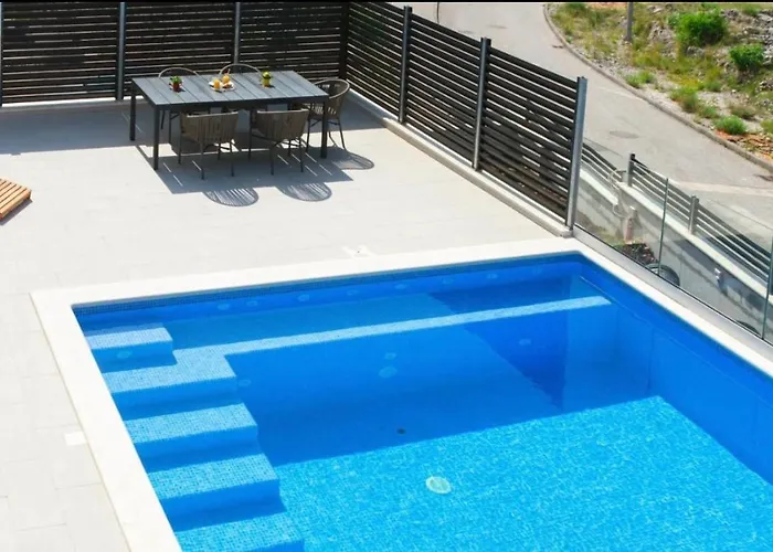 Bo Villa Koprivno