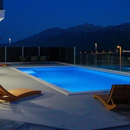 Bo Villa *